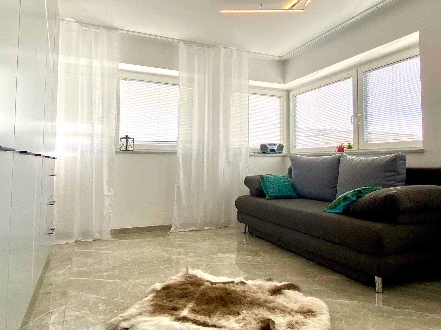 Ferienwohnung Riva - Wohlfuehloase In Ruhiger Lage 林道 外观 照片